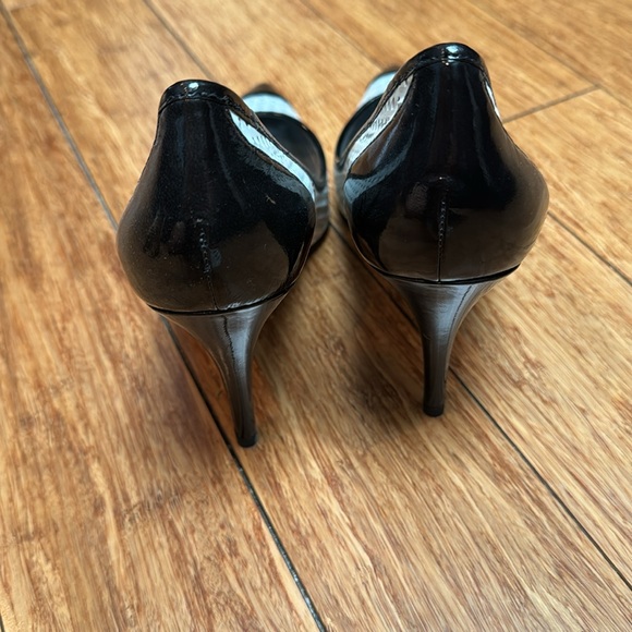 Beautiful black and white Via Spiga pumps - Picture 2 of 6
